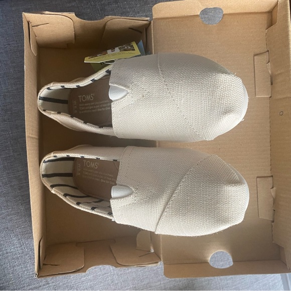BNWT Toms shoes size 5.5 US Women antique white - Picture 5 of 6
